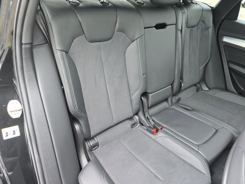 Certified 2024 Audi Q5 e Premium Plus w/ Premium Plus Package image 20