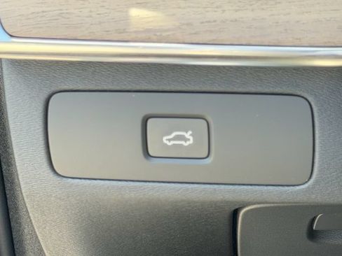 New 2026 Volvo XC90 B6 Plus AWD/4WD image 26