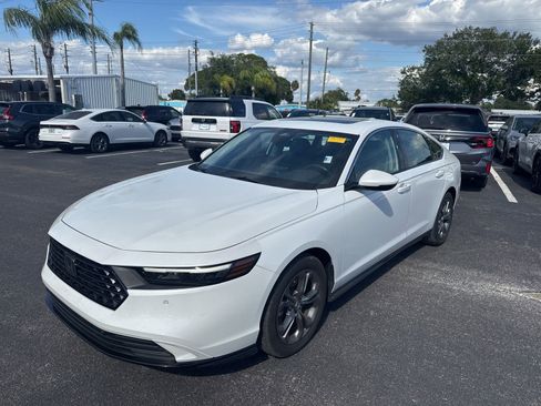 Used 2023 Honda Accord EX-L image 3