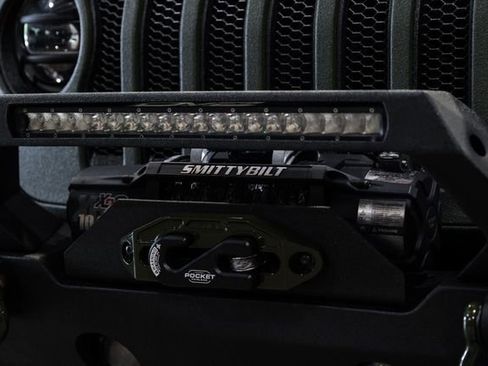 Used 2018 Jeep Wrangler Unlimited Rubicon AWD/4WD image 24