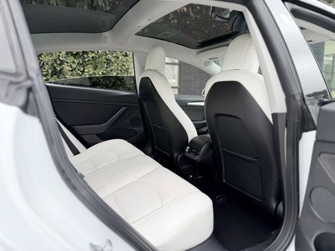 Used 2022 Tesla Model 3 Long Range image 38