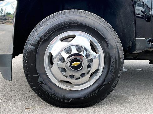 Used 2019 Chevrolet Silverado 3500 LTZ w/ Duramax Plus Package AWD/4WD image 8