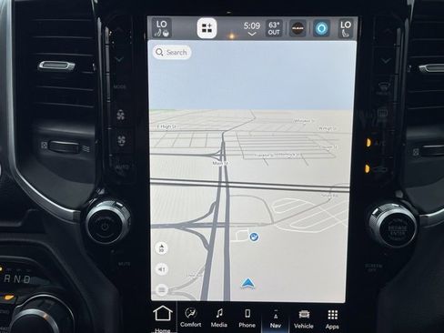 Used 2024 RAM 1500 Big Horn image 6