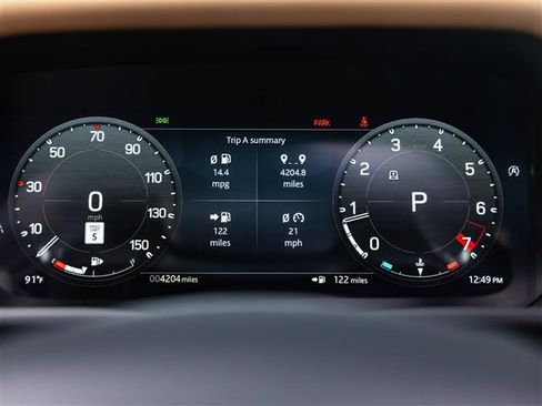 Used 2026 Land Rover Defender 110 X-Dynamic SE AWD/4WD image 23