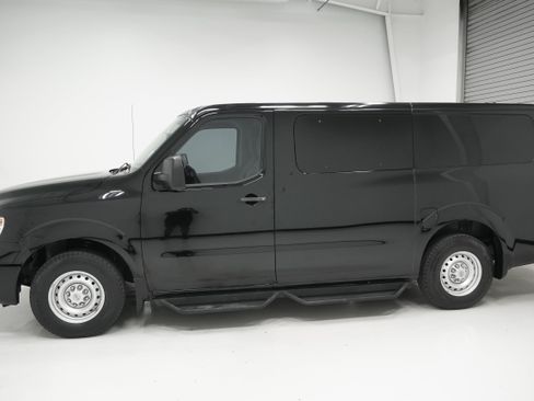 Used 2017 Nissan NV 3500 S w/ Power Package RWD image 6