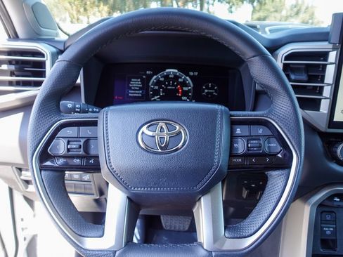 Used 2024 Toyota Tundra Limited AWD/4WD image 14