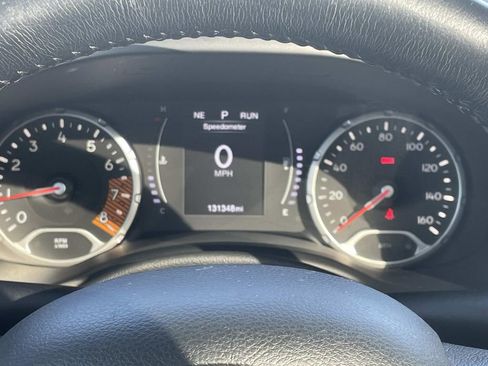 Used 2020 Jeep Renegade Altitude image 29