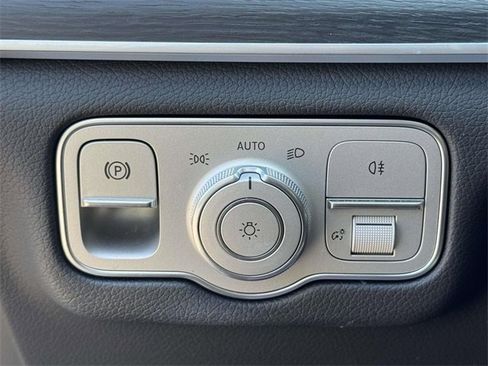 Certified 2025 Mercedes-Benz GLE 450 4MATIC image 20