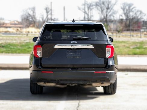 Used 2021 Ford Explorer 2WD image 9