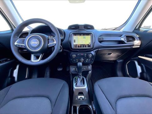 Used 2023 Jeep Renegade Latitude AWD/4WD image 21