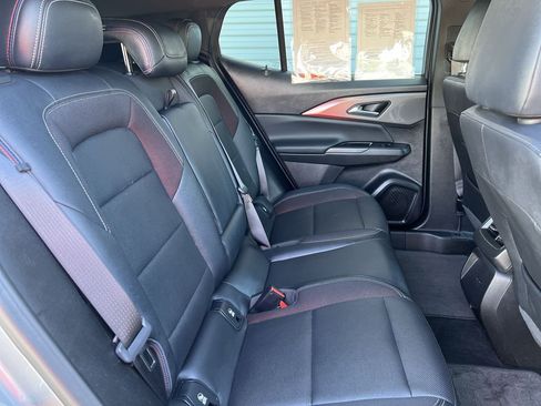 Certified 2024 Chevrolet Equinox EV RS FWD image 29