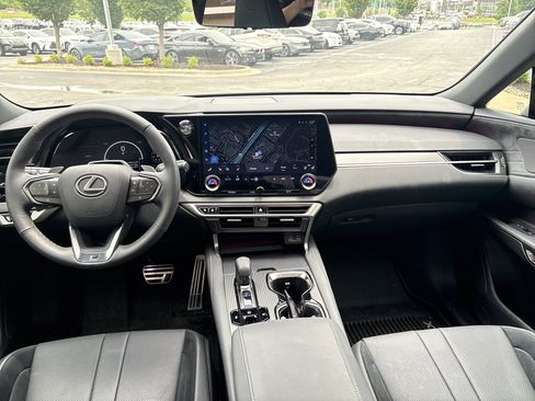 Certified 2025 Lexus RX 500h F Sport AWD/4WD image 29