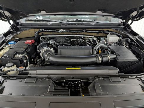 Used 2025 Nissan Frontier S w/ S Utility Package image 28