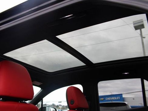 New 2025 Chevrolet Blazer EV RS image 32