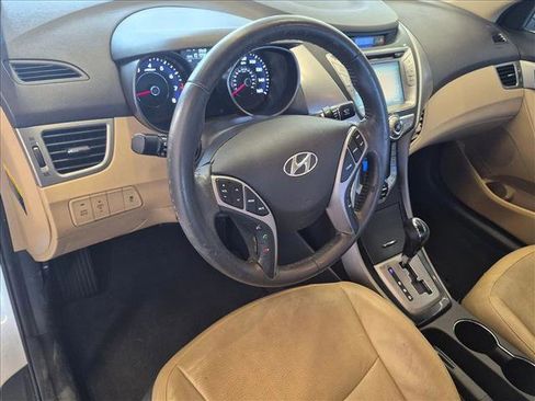 Used 2013 Hyundai Elantra Limited w/ Technology Pkg FWD image 10
