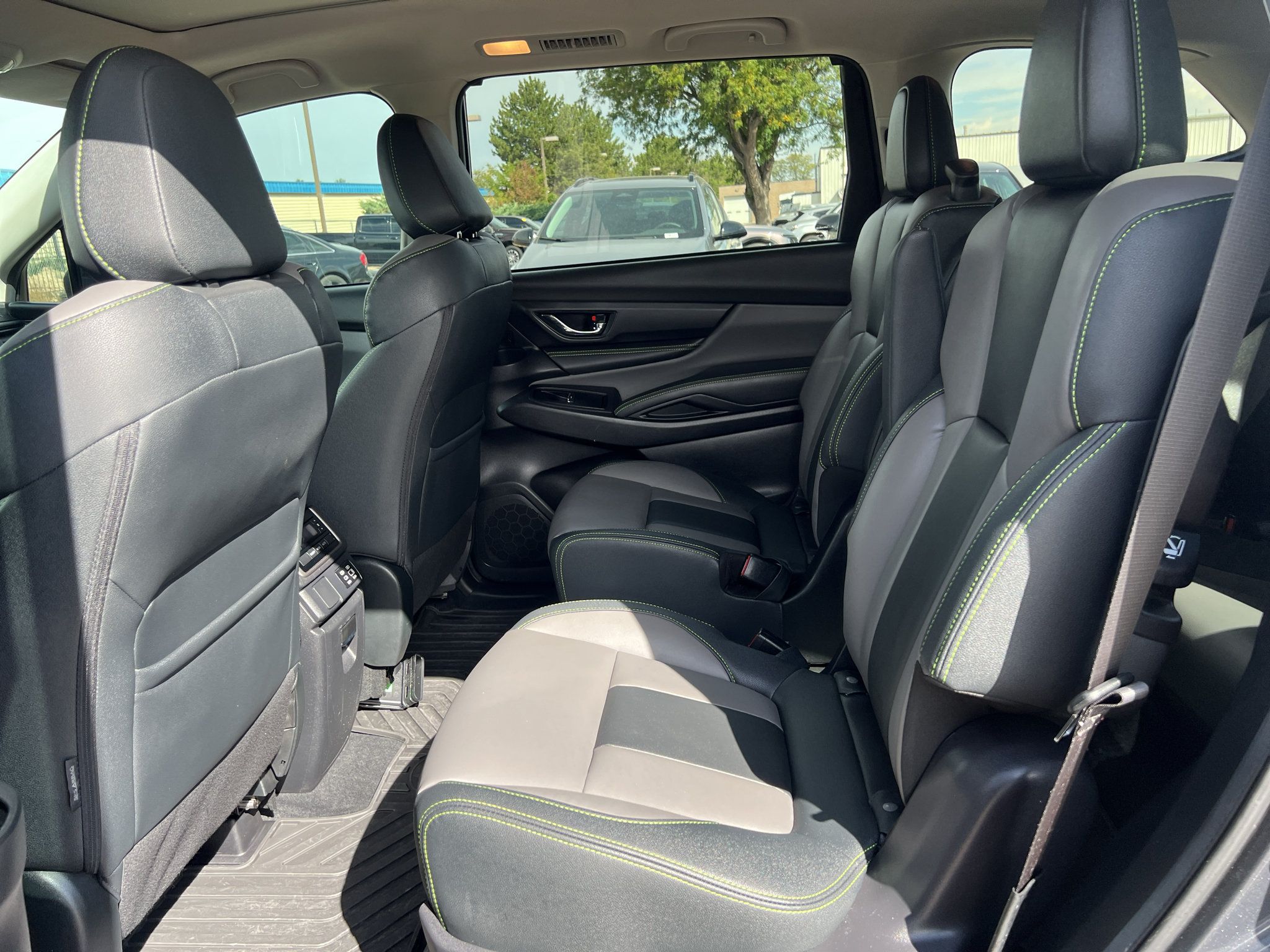 Used 2023 Subaru Ascent Onyx Edition AWD/4WD image 9