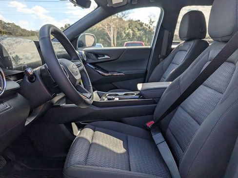 New 2026 Chevrolet Equinox LT w/ Safety and Technology Package image 14