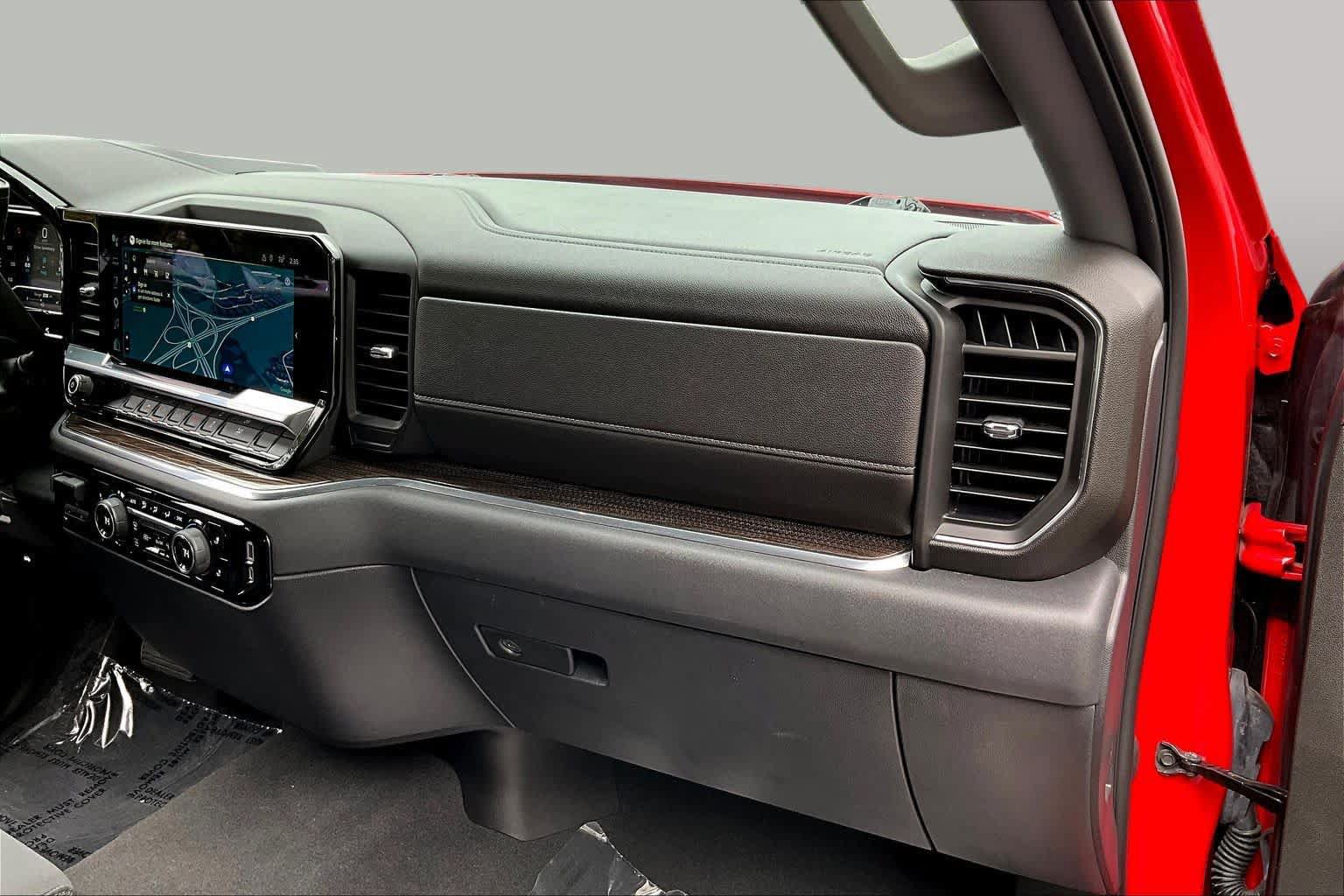 Used 2022 Chevrolet Silverado 1500 RST AWD/4WD image 18