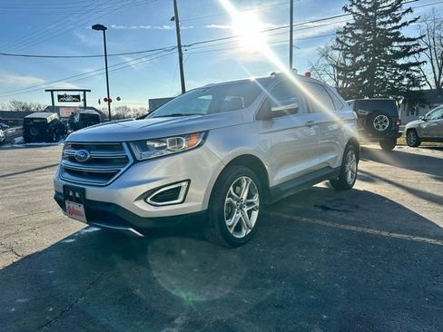 Used 2016 Ford Edge Titanium w/ Technology Package image 3