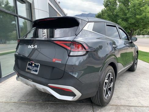 Used 2024 Kia Sportage LX image 5