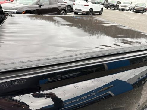 Used 2025 Chevrolet Colorado W/T w/ WT Custom Package image 15