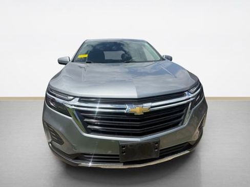 Used 2023 Chevrolet Equinox LT w/ LPO, Floor Liner Package AWD/4WD image 2