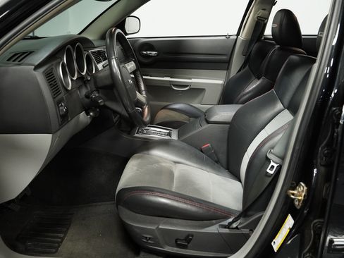 Used 2006 Dodge Magnum SRT8 w/ SRT Option Group III image 28