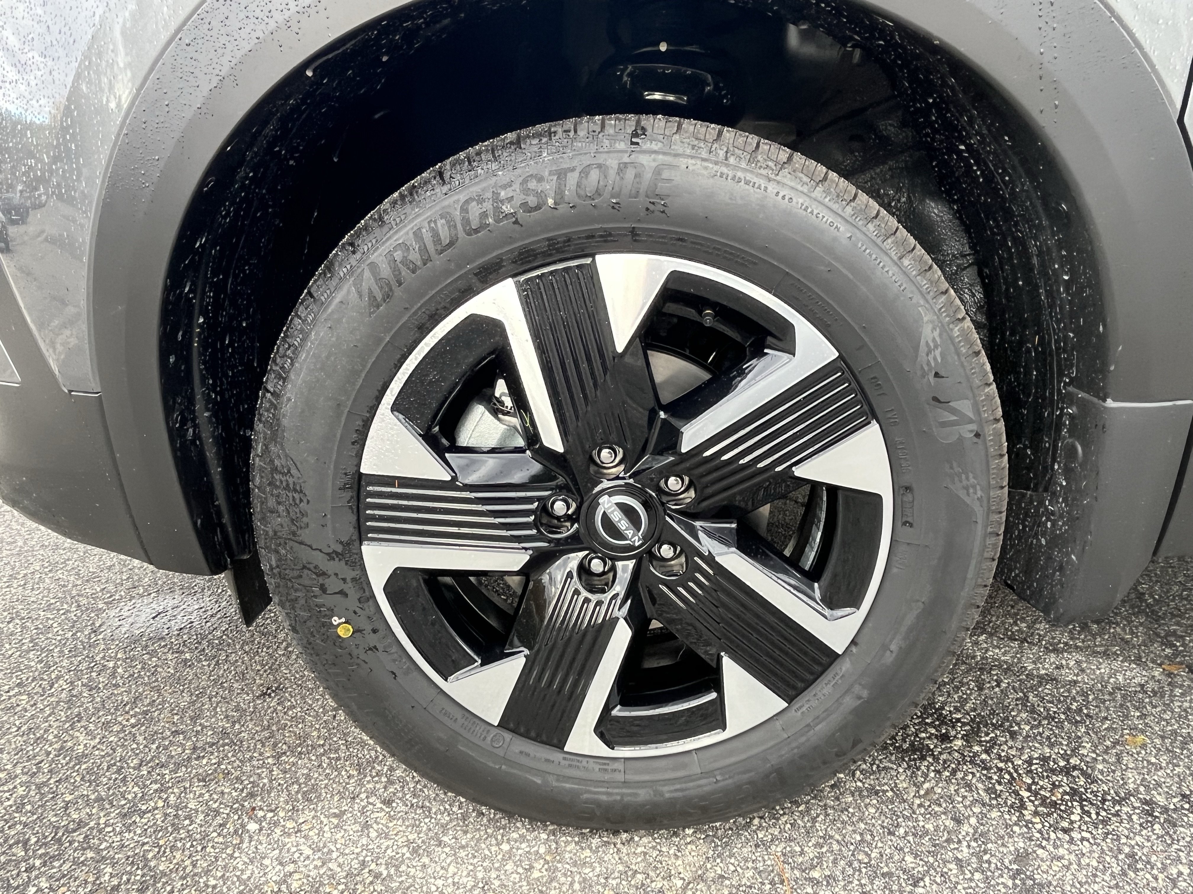 New 2027 Nissan Kicks SV AWD/4WD image 12