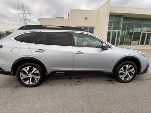 Used 2021 Subaru Outback Limited image 10