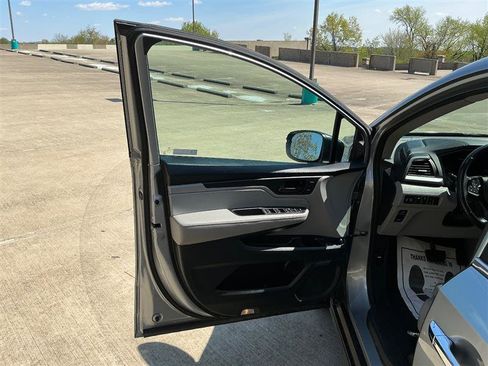 Used 2018 Honda Odyssey EX-L image 23