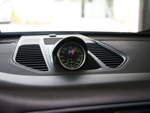 Used 2013 Porsche 911 Carrera RWD image 19