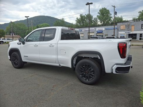 New 2026 GMC Sierra 1500 Elevation image 3