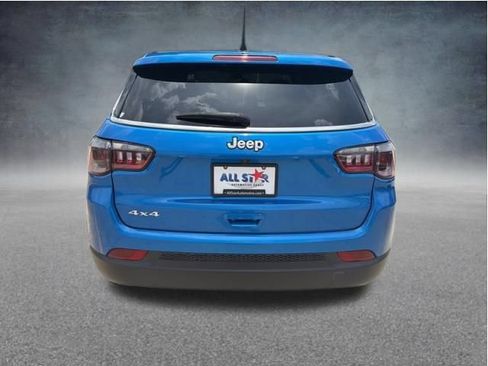 Used 2024 Jeep Compass Sport AWD/4WD image 7