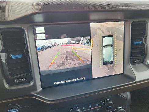 Used 2022 Ford Bronco Outer Banks image 24