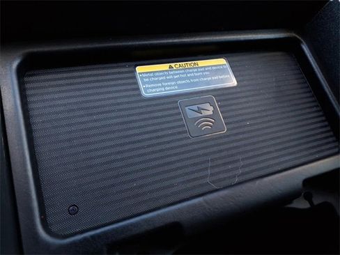 Used 2023 Honda Odyssey Elite image 17