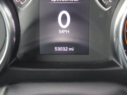 Used 2023 Jeep Gladiator Sport image 52