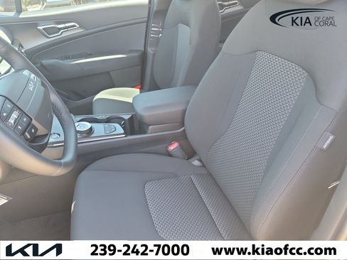 New 2026 Kia Sportage LX FWD image 18