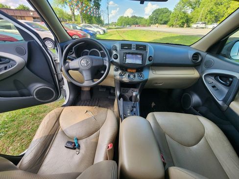 Used 2011 Toyota RAV4 Limited image 12