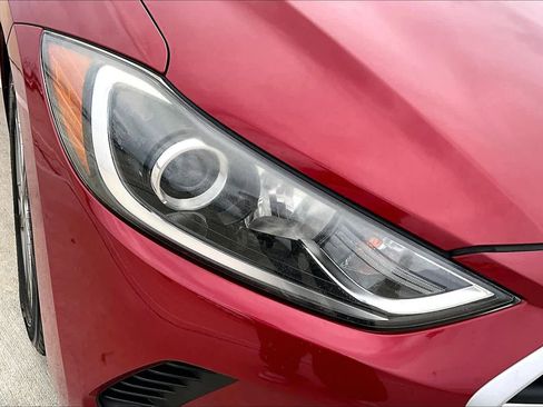 Used 2018 Hyundai Elantra SEL w/ Cargo Package image 26