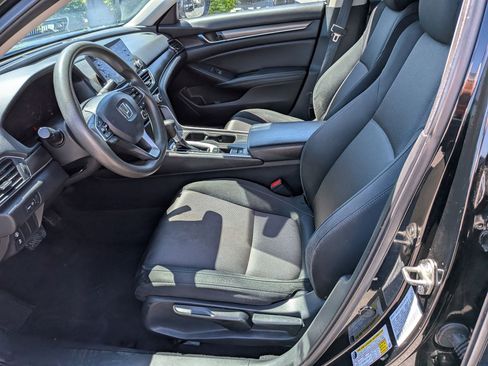 Used 2018 Honda Accord LX image 26