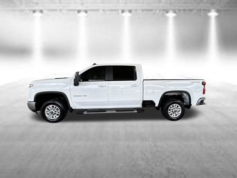 Used 2025 Chevrolet Silverado 2500 LT w/ Convenience Package AWD/4WD image 8