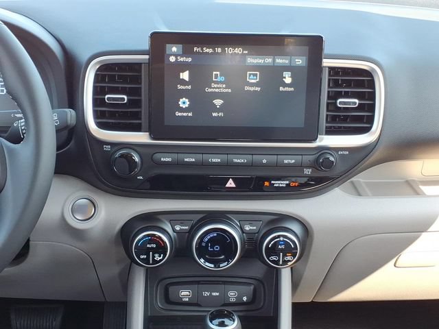 New 2026 Hyundai Venue SEL FWD image 17