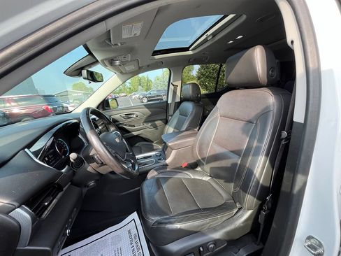 Used 2020 Chevrolet Traverse Premier w/ Redline Edition AWD/4WD image 10