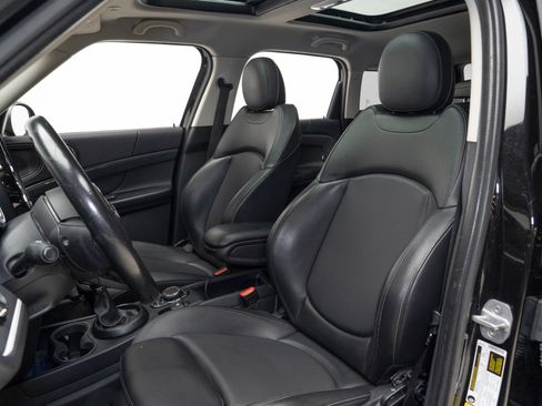 Used 2018 MINI Cooper Countryman S FWD image 3