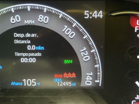 Used 2025 Toyota RAV4 XLE FWD image 27