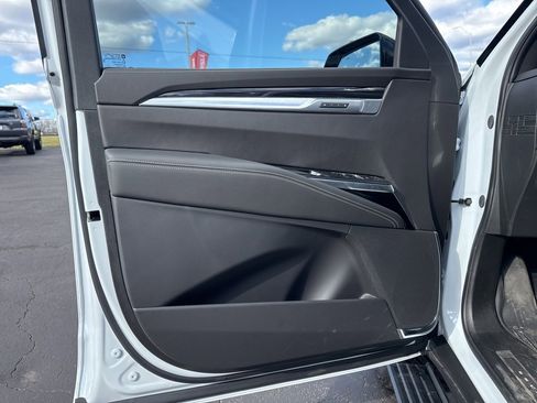 Used 2026 Cadillac Escalade Sport w/ Touring Package image 20