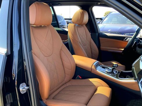 Used 2023 BMW X5 sDrive40i image 9