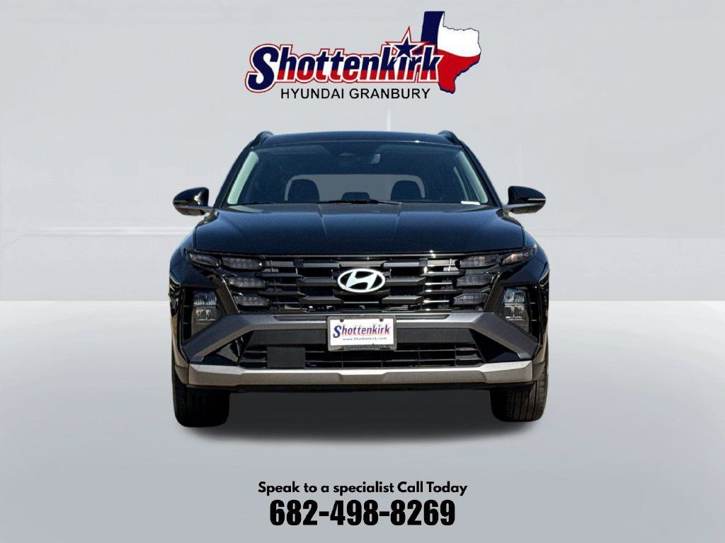 Used 2025 Hyundai Tucson SEL FWD image 2