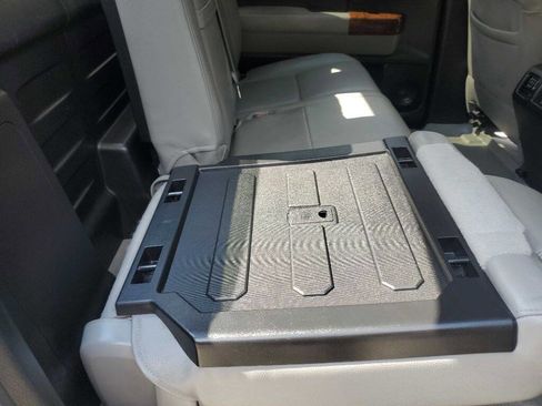 Used 2011 Toyota Tundra Limited image 34