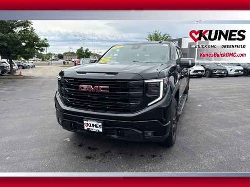 Used 2024 GMC Sierra 1500 Elevation w/ Elevation Premium Package AWD/4WD image 17